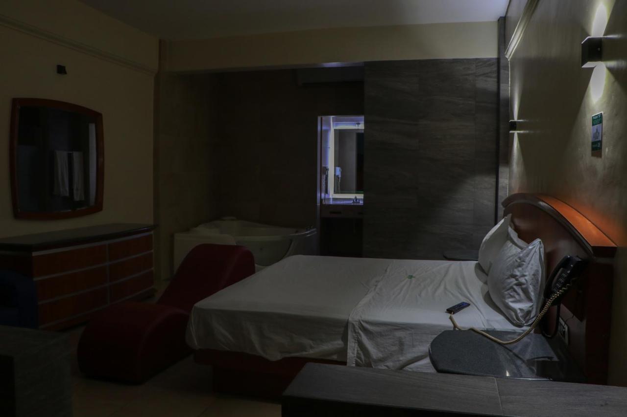 Autohotel Ilussion Cordoba Luaran gambar