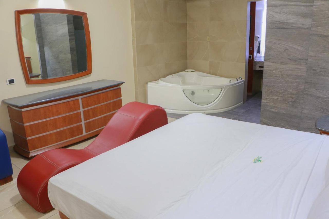 Autohotel Ilussion Cordoba Luaran gambar
